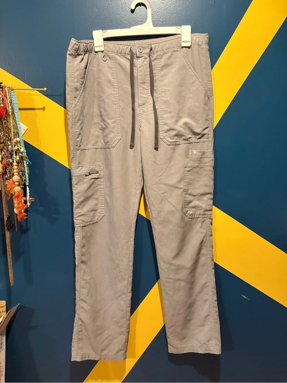 FIGS Light Gray Straight Leg Technical Scrubs EUC